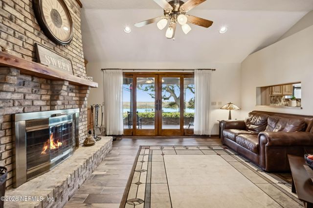 97146 PIRATES POINT Road, Yulee, FL 32097