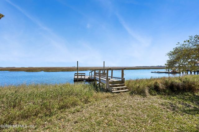 97146 PIRATES POINT Road, Yulee, FL 32097