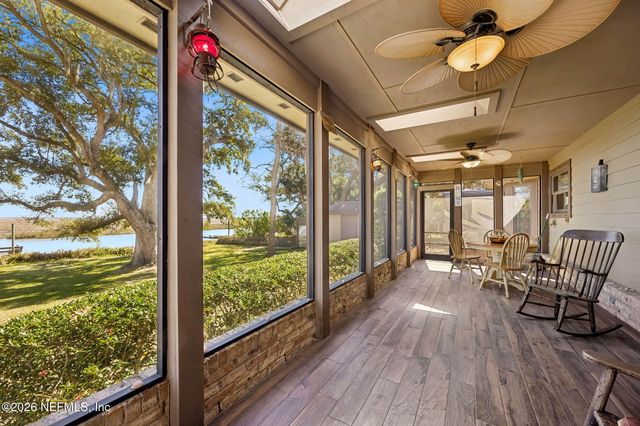 97146 PIRATES POINT Road, Yulee, FL 32097