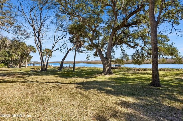 97146 PIRATES POINT Road, Yulee, FL 32097