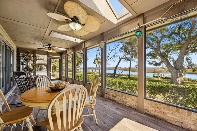 97146 PIRATES POINT Road, Yulee, FL 32097