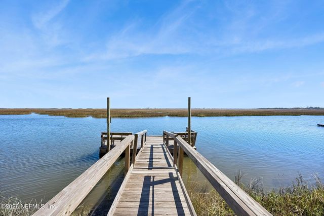 97146 PIRATES POINT Road, Yulee, FL 32097