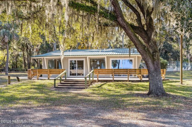 97146 PIRATES POINT Road, Yulee, FL 32097