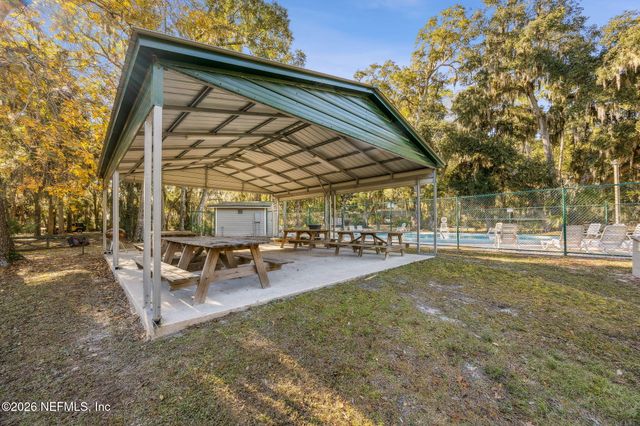97146 PIRATES POINT Road, Yulee, FL 32097