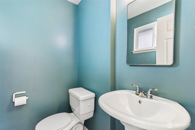 8613 42nd Avenue S, Seattle, WA 98118