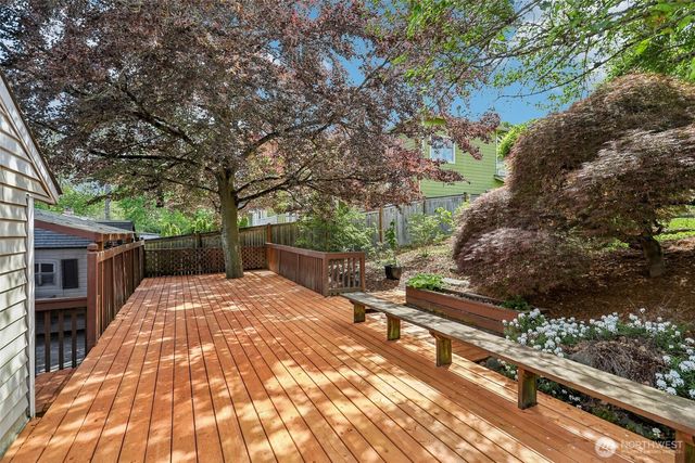 8613 42nd Avenue S, Seattle, WA 98118