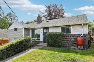 8613 42nd Avenue S, Seattle, WA 98118