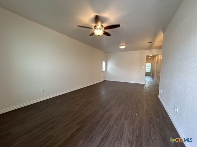 5112 Rose Garden Loop, Killeen, TX 76542