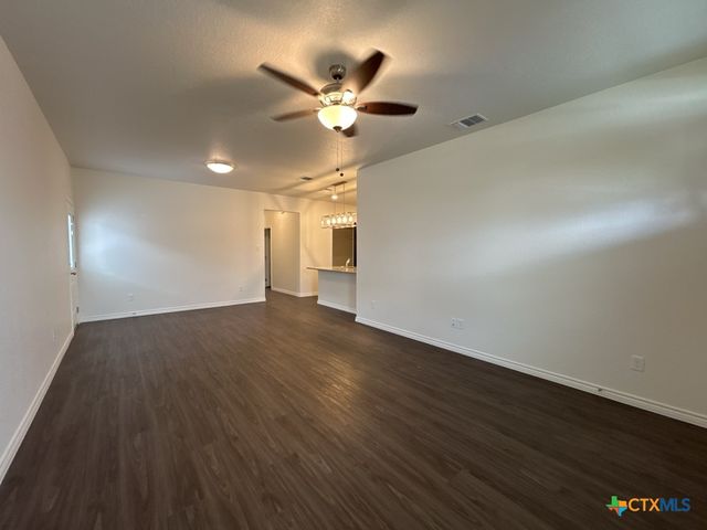 5112 Rose Garden Loop, Killeen, TX 76542