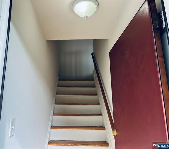 241 Passaic Street 9B, Rochelle Park, NJ 07662