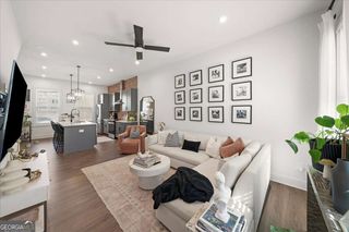 914 Spencer Avenue, Atlanta, GA 30318