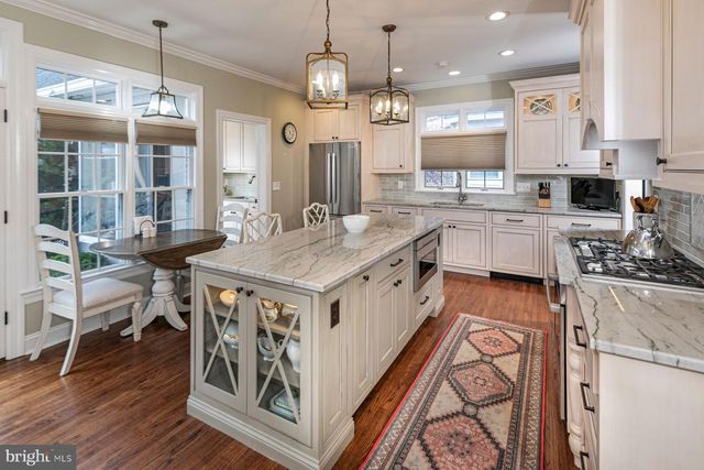 25 GOVERNORS LN, Princeton, NJ 08540