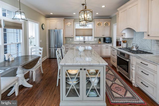 25 GOVERNORS LN, Princeton, NJ 08540