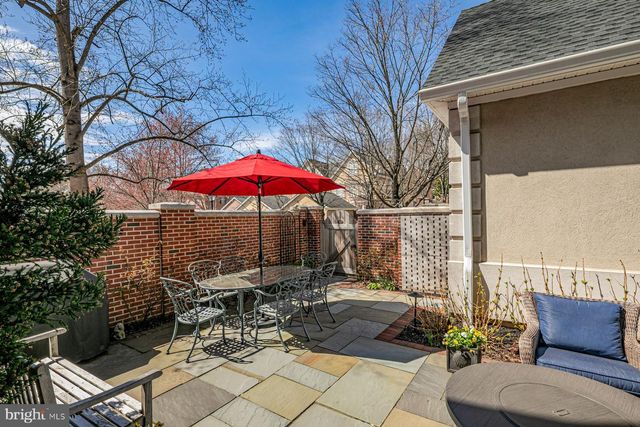 25 GOVERNORS LN, Princeton, NJ 08540