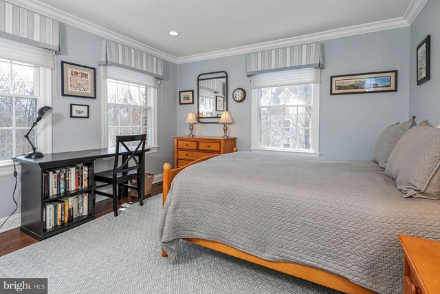 25 GOVERNORS LN, Princeton, NJ 08540
