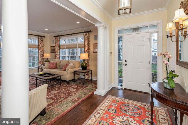 25 GOVERNORS LN, Princeton, NJ 08540