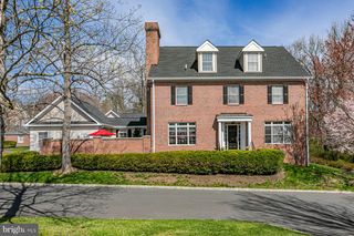 25 GOVERNORS LN, Princeton, NJ 08540