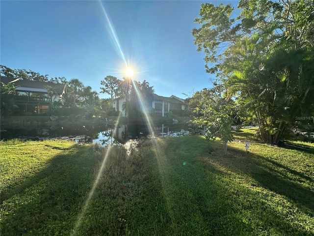4572 RED MAPLE ROAD 901, Bradenton, FL 34210