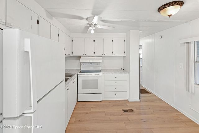 294 Fantasy Court NE, Palm Bay, FL 32907