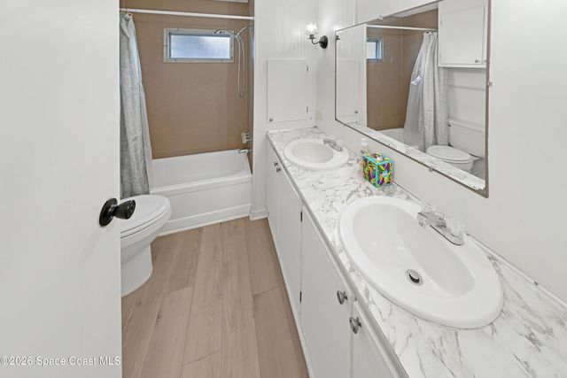 294 Fantasy Court NE, Palm Bay, FL 32907