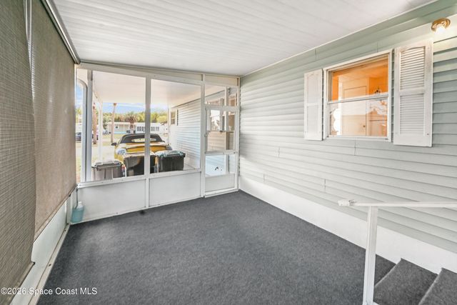 294 Fantasy Court NE, Palm Bay, FL 32907