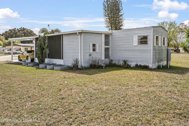 294 Fantasy Court NE, Palm Bay, FL 32907