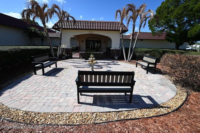 294 Fantasy Court NE, Palm Bay, FL 32907