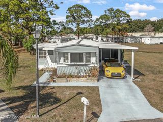 294 Fantasy Court NE, Palm Bay, FL 32907