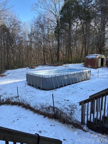 1516 Shiloh Road, Claremont, NC 28610