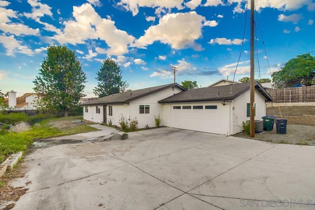 6964 Mount Vernon St, Lemon Grove, CA 91945