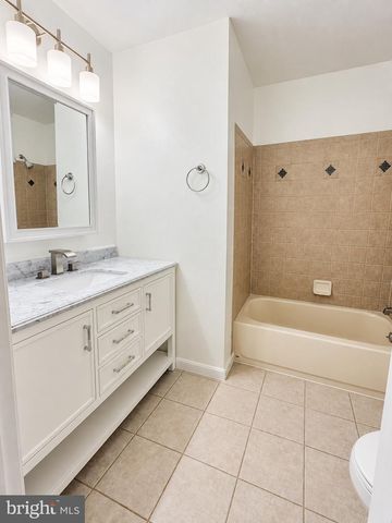 13111 GLASGOW WAY, Fort Washington, MD 20744