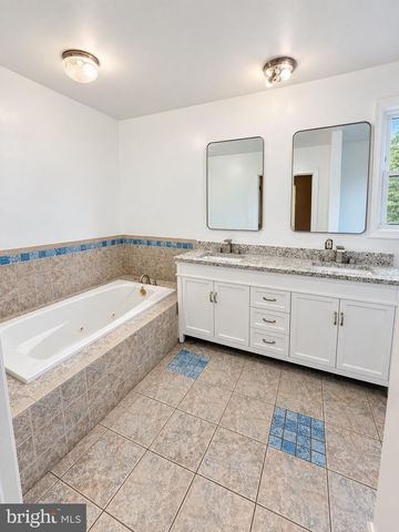 13111 GLASGOW WAY, Fort Washington, MD 20744