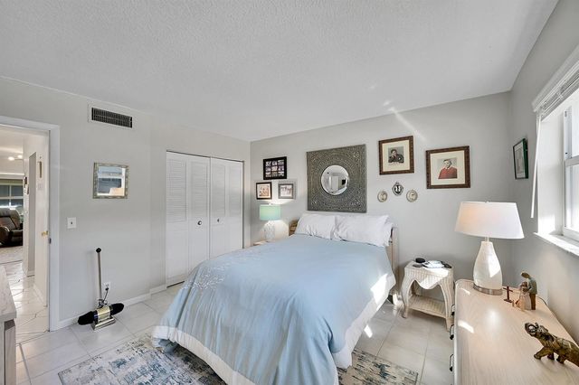 632 Snug Harbor Drive D3, Boynton Beach, FL 33435