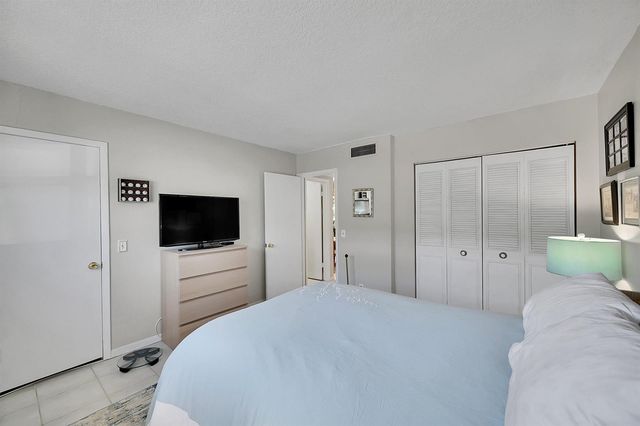 632 Snug Harbor Drive D3, Boynton Beach, FL 33435
