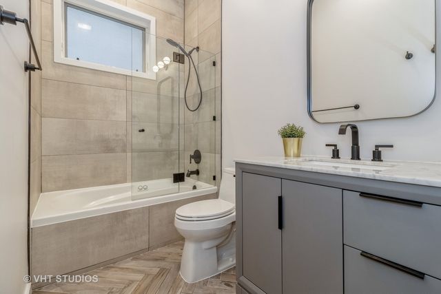 1644 W Blackhawk Street 1E, Chicago, IL 60622