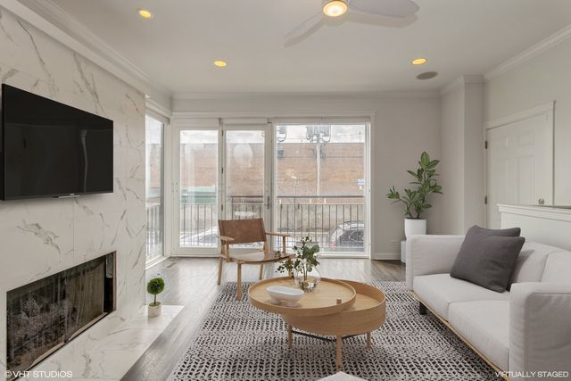 1644 W Blackhawk Street 1E, Chicago, IL 60622