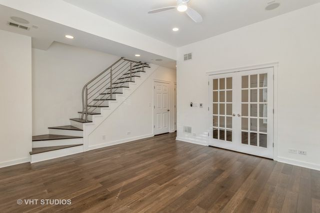 1644 W Blackhawk Street 1E, Chicago, IL 60622