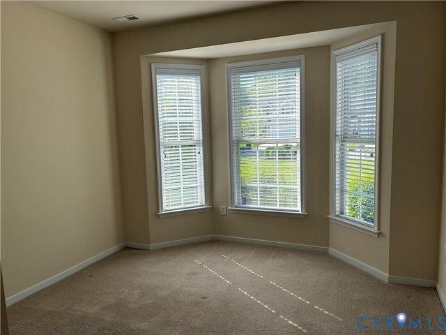 7463 Meadow Haven Cir, Mechanicsville, VA 23111