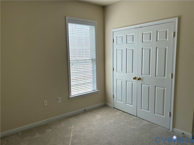 7463 Meadow Haven Cir, Mechanicsville, VA 23111