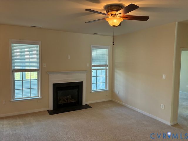 7463 Meadow Haven Cir, Mechanicsville, VA 23111