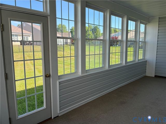 7463 Meadow Haven Cir, Mechanicsville, VA 23111