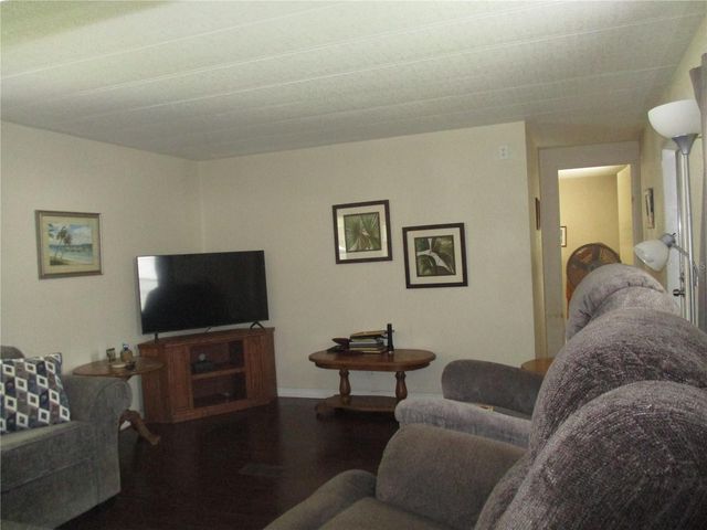 92 ROSALIE OAKS BOULEVARD, Lake Wales, FL 33898