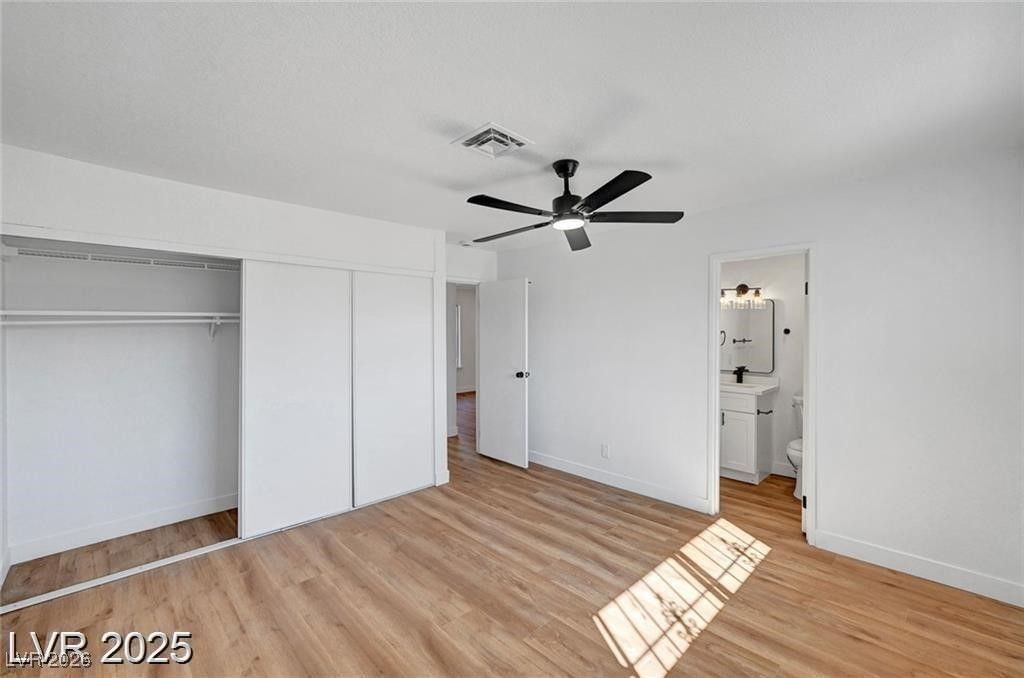 Image 15 of property listing at 3907 Torsby Place, Las Vegas, NV 89119