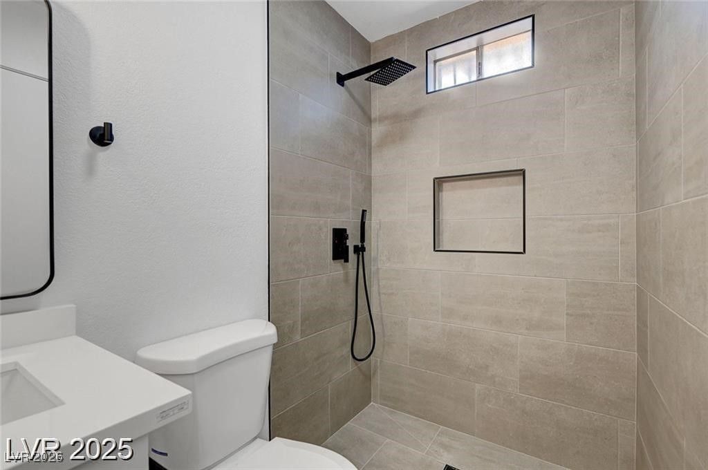 Image 16 of property listing at 3907 Torsby Place, Las Vegas, NV 89119