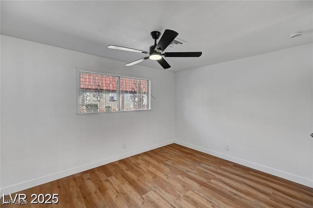 Image 22 of property listing at 3907 Torsby Place, Las Vegas, NV 89119