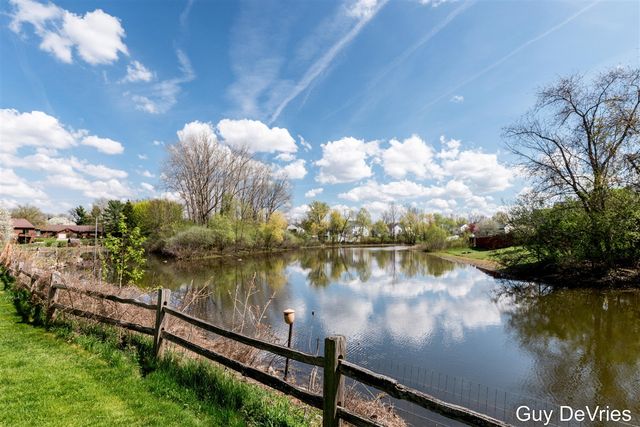 3104 Old Kent Road 26, Kentwood, MI 49512