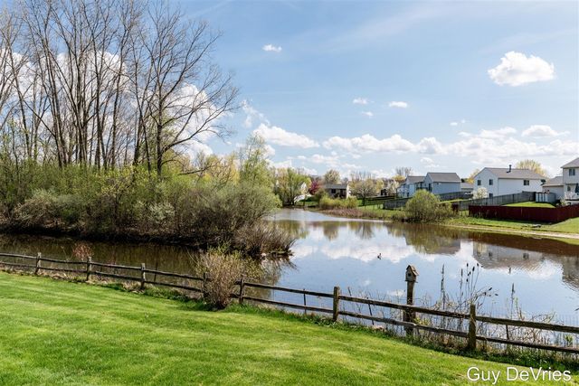 3104 Old Kent Road 26, Kentwood, MI 49512