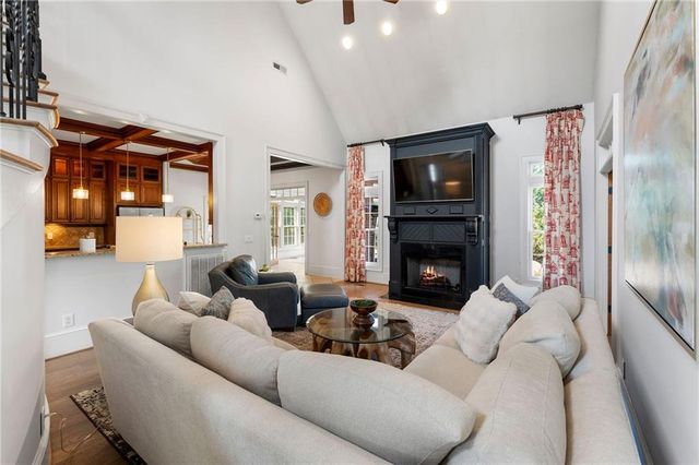 113 Vogel Street NE, Calhoun, GA 30701