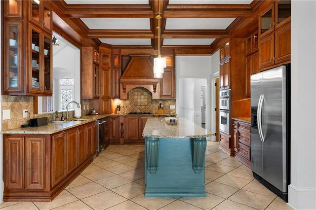 113 Vogel Street NE, Calhoun, GA 30701