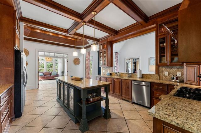 113 Vogel Street NE, Calhoun, GA 30701
